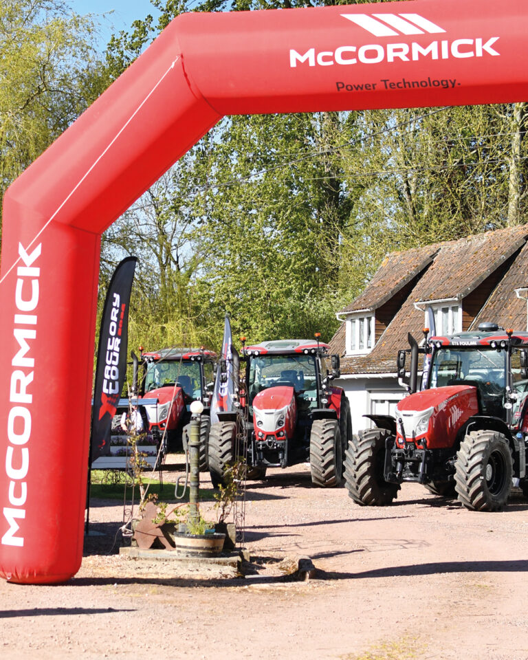 29-04 demo tour3